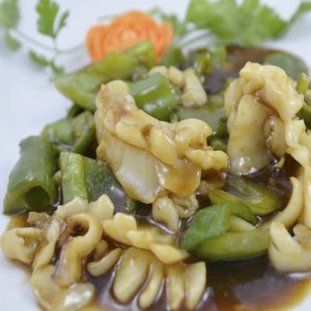 Sípia amb pebrots verds