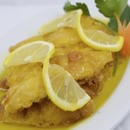 Pollastre amb salsa de llimona